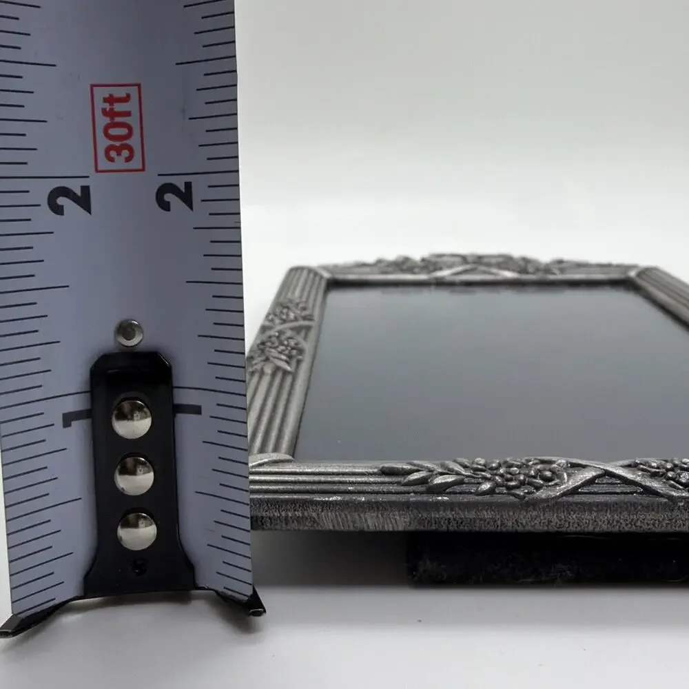 Unbranded pewter metal